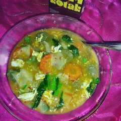 A picture of Seblak sayur.