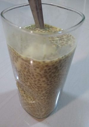 A picture of Chia seeds pudding.