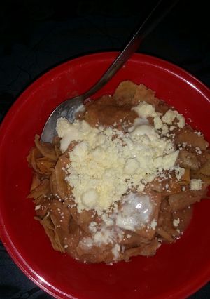 Una foto de Chilaquiles de frijoles