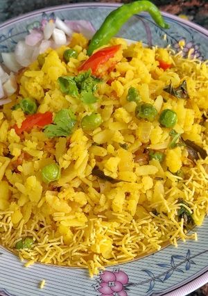 मटर पोहा(mater poha recipe in hindi) रेसिपी मुख्य फोटो