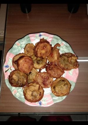 A picture of Tomato bhajiya.