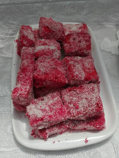 A picture of Strawberry snow squares.