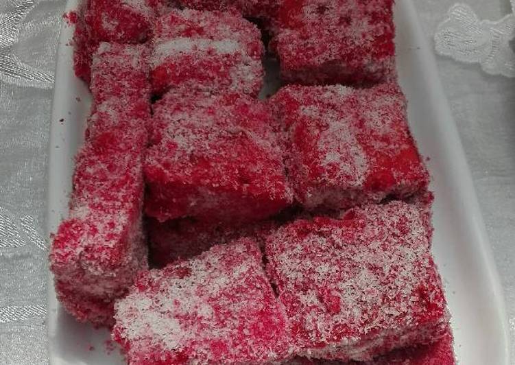 Strawberry snow squares