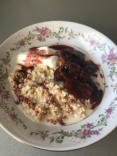 Szilvás zabkása recept fotója