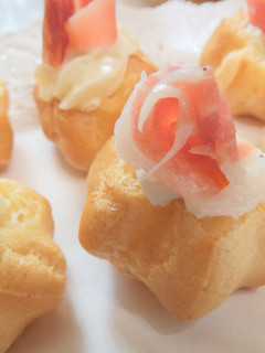 Foto principal de Lionesas con crema de queso y jamón