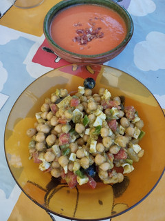 Una foto de Ensalada fría de garbanzos