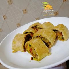A picture of Vegetable Rolls.