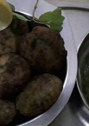 A picture of Hara bhara kabab.