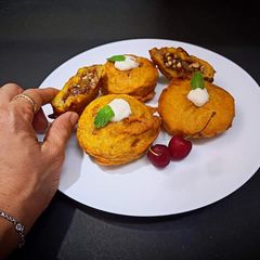 A picture of Bread pocket bonda.