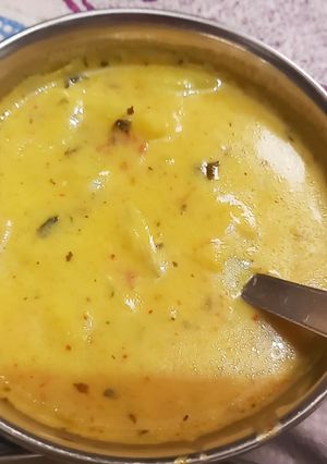 A picture of Lassi wali kadhi.