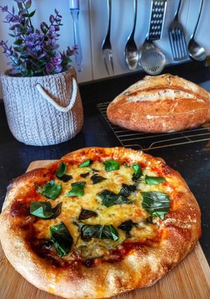 Una foto de Pizza Napoletana de Masa Madre ❤ 🇮🇹
