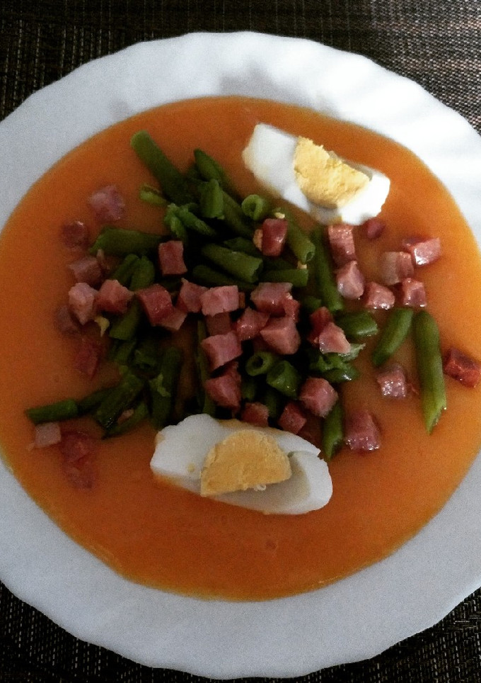 Una foto de Crema de zanahorias con judías verdes y jamón