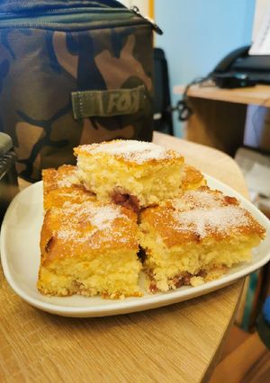 Pihe puha meggyes recept fotója
