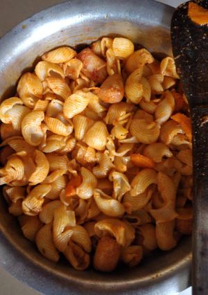 A picture of Macaroni with veggies #+3ingredients Challenge.