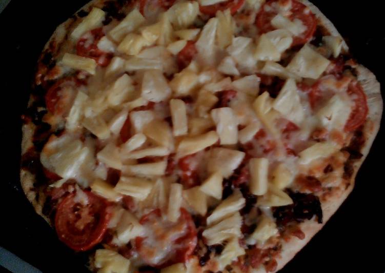 Guide to Prepare Hawaiian Pizza