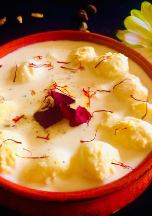 A picture of Chaanar payesh.