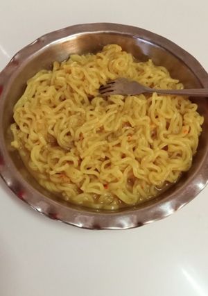 मैगी (Maggi recipe in hindi) रेसिपी मुख्य फोटो