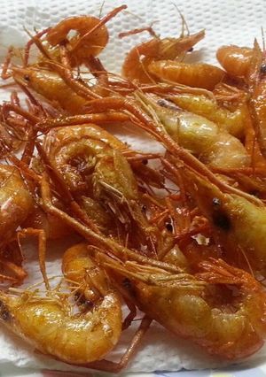 Hình của món Tôm sông bơi chiên giòn.