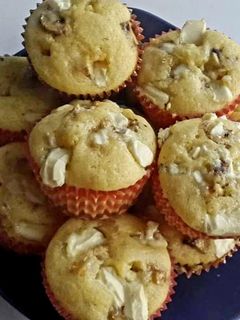 Banános-fehércsokis muffin recept fotója