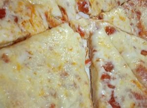 Una foto de Pizzetas con muzzarela