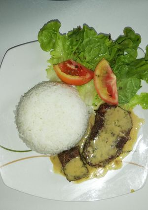 Una foto de Entrecot de res con salsa de tamarindo