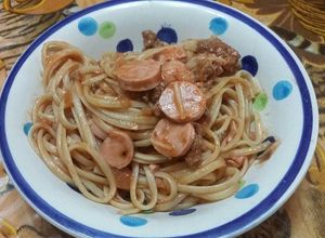 Una foto de Espaguetis con carne picada