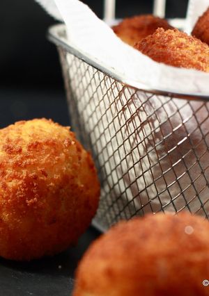Foto principal de Bolas de patata (o ensaladilla frita)