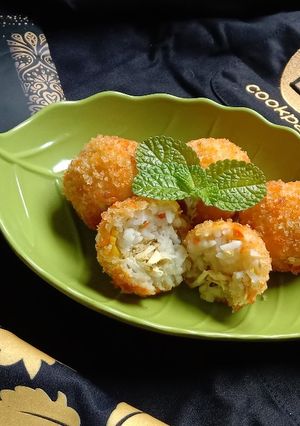 Foto resep Bola-bola nasi ayam (MPASI 20 bulan+)
