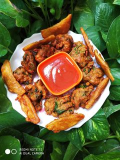 Aloo palak pakora रेसिपी मुख्य फोटो