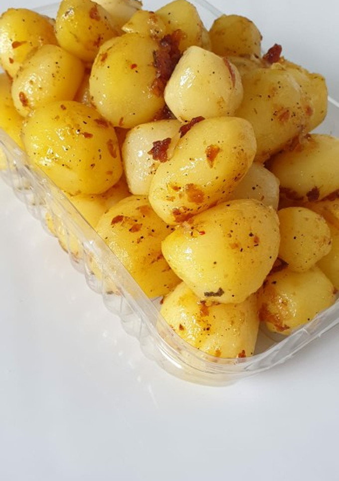Una foto de Patatas al ajillo