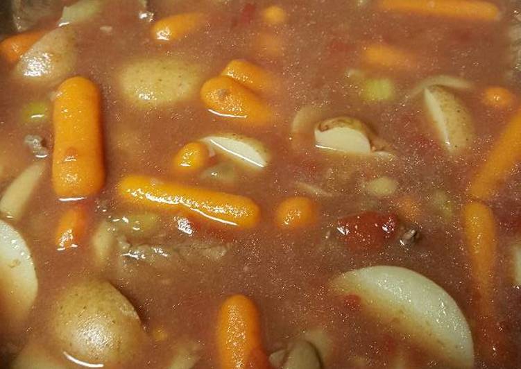 Saturday Fresh Hearty Beef &amp; Veggie Soup