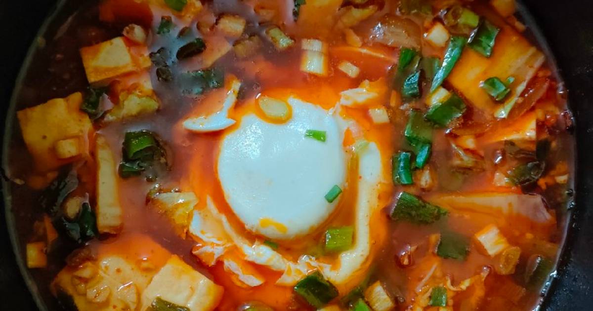 Resep Sundubu Jjigae, 순두부 찌개 (sup tahu pedas) oleh ️Bunda Lia ️ Cookpad