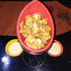 Chicken popcorn with garlic cheese dip😋 A picture of Chicken popcorn with garlic cheese dip😋.