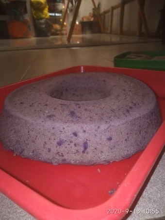 Langkah Mudah untuk Membuat Resep Bolu ubi ungu mudah dan anti gagal yang Lezat Anti Ribet, Mantap