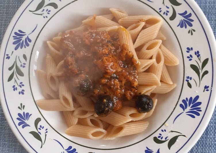 How to Prepare Award-winning Pasta con sugo mediterraneo