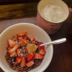 Una foto de Granola de chocolate casera🍫🌷