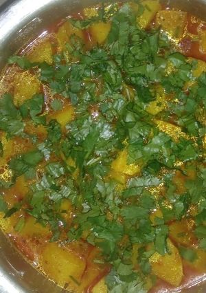 आलू टमाटर की सब्जी (Aloo Tamatar ki sabzi recipe in hindi) रेसिपी मुख्य फोटो