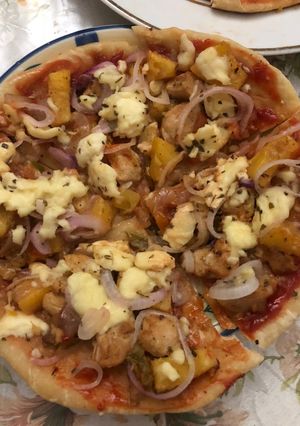 হাওয়াইআন চিকেন পিৎজা(Hawaiian Chicken Pizza) রেসিপির প্রধান ছবি