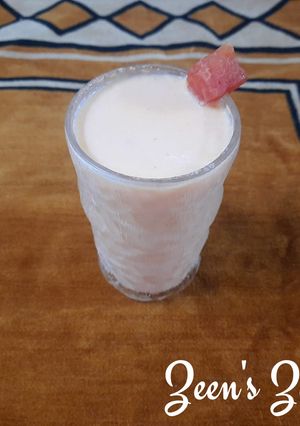 A picture of Papaya Milkshake.
