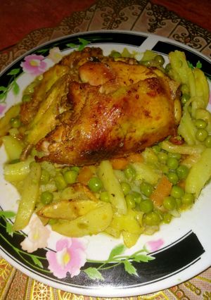 صورة لوصفة طاجين الجلبانة بالدجاج المحمر 😋