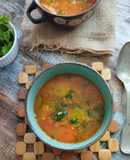 Mediterrán cukkinis-babos minestrone leves /gyorsfőzőben is