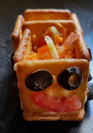 A picture of Biscuit Train salad.