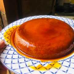 Una foto de Flan de limón