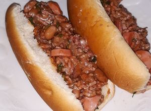 Una foto de Chili dog