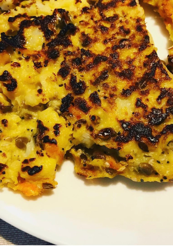 Una foto de Hamburguesas de coliflor y zanahoria