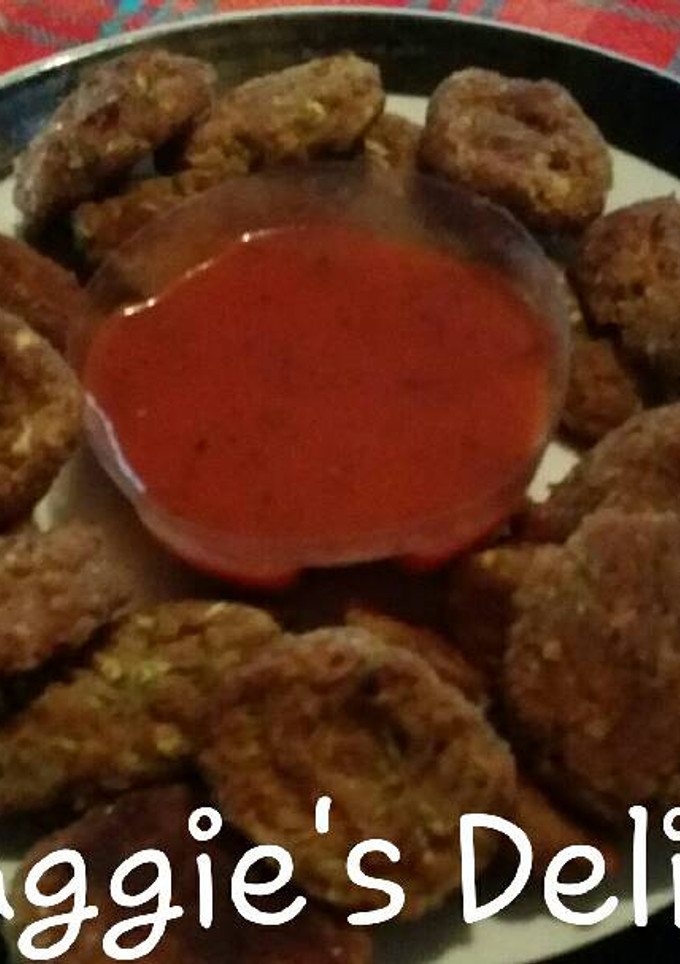 Una foto de Croquetas de calabacin y papa al horno con salsa marinara