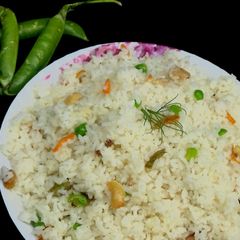 A picture of Basmati fried rice.