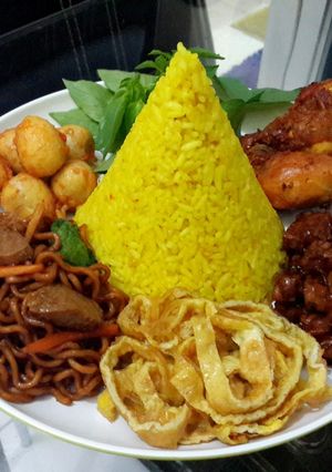 Foto resep Tumpeng mini (magic com)