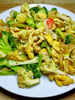 Foto resep Orak Arik Brokoli Kol