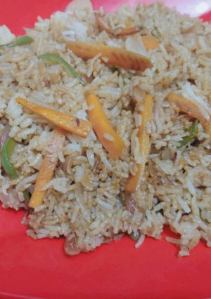 फ्राइड राइस (Fried Rice recipe in hindi) रेसिपी मुख्य फोटो